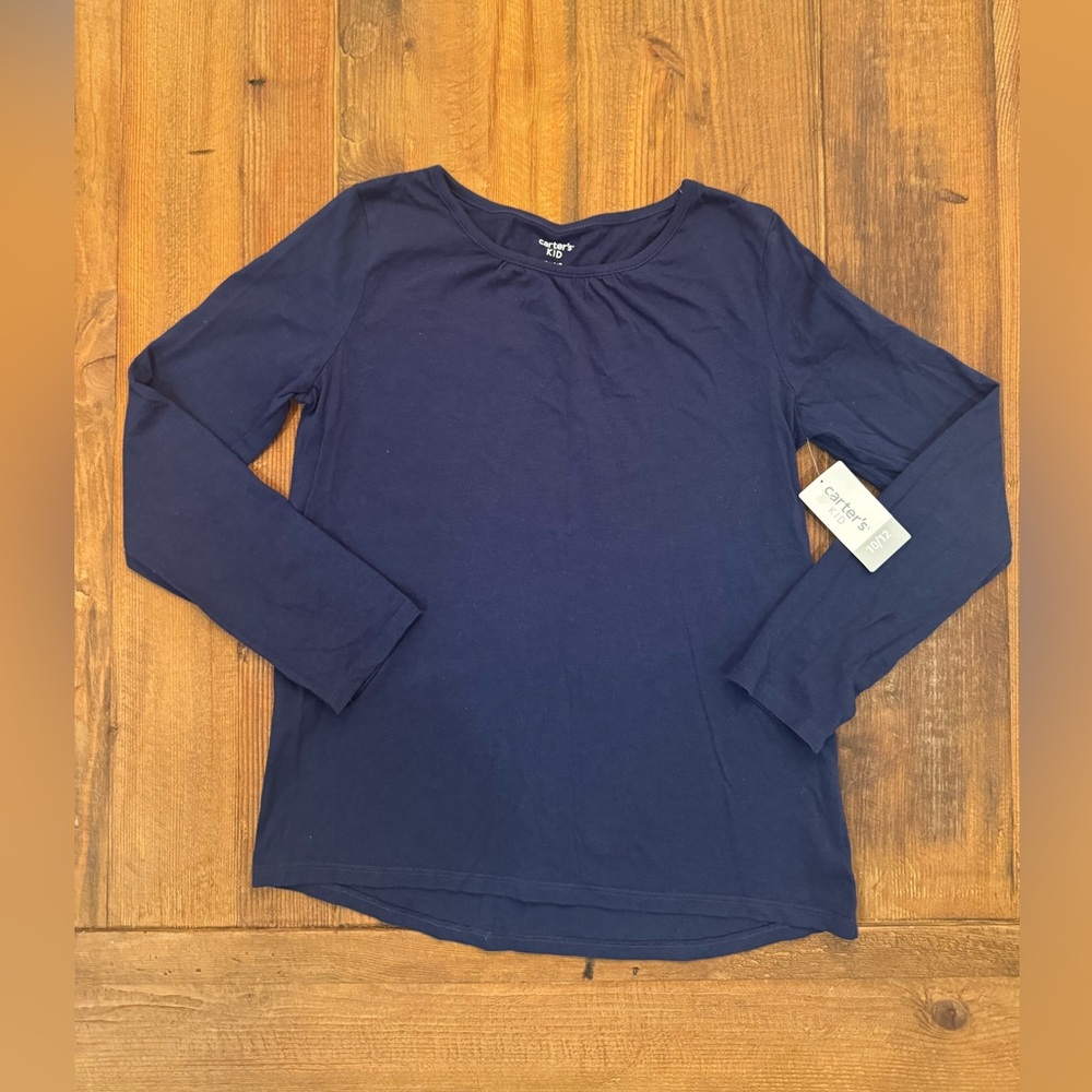 NEW WITH TAGS Carter’s Long Sleeve Tee size 10-12